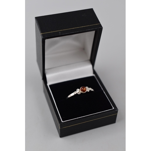 43 - Silver 925 Amber Stoned Ring Complete in Presentation Box (Size V)