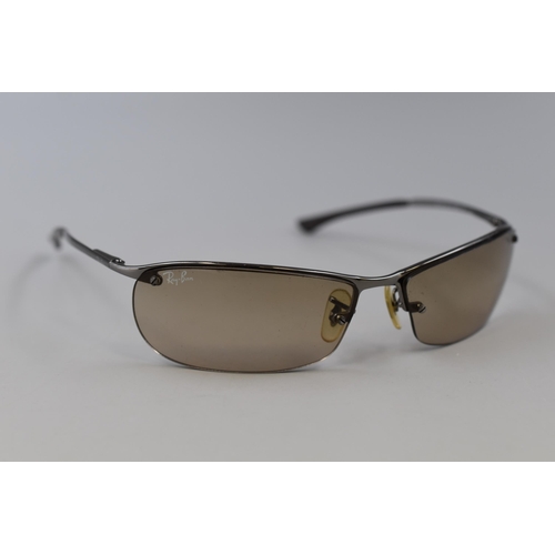 386 - A Pair of Ray-Ban RB 3186 Gent's Sunglasses