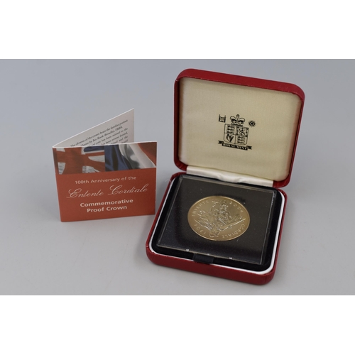 163 - A 2004 Entente Cordiale Commemorative Proof £5 Coin, With Presentation Case and COA