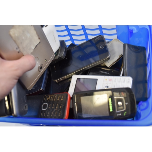 402 - Large Selection of Mobile Phones (All Mainly Spares and Repairs)