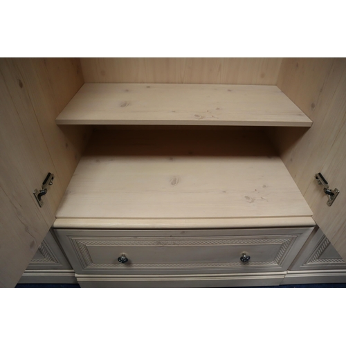 554 - An Alston Furniture Oyster Bay Two Drawer Wardrobe Unit, Approx 30