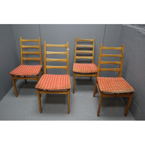 575 - A Set of Four Retro East German Veb Vsi Neuhausen Dining Chairs, Approx 35