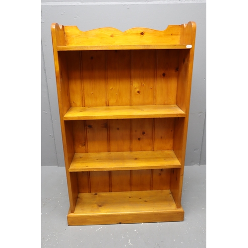 582 - Pine bookcase (42.5