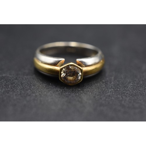 60 - Hallmarked Sheffield 375 (9ct) Gold Solitaire Ring Complete with Presentation Box (Size O)