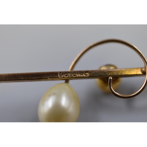 15 - Gold 9ct twin Pearl Brooch Complete with Presentation Box