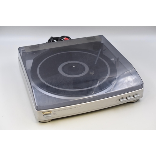 474 - An Aiwa Stereo Full Automatic Turntable System (PX-E860), Powers On When Tested