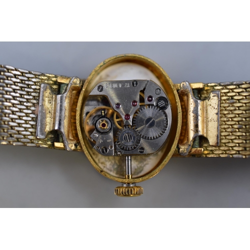 129 - A Gold Plated Ladies Sekonda 17 Jewels Mechanical Watch, Working