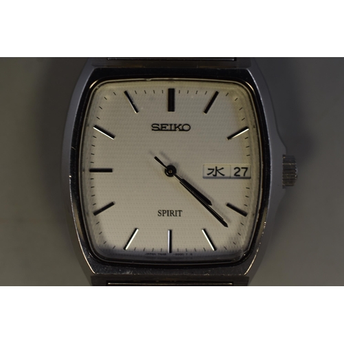 160 - Seiko Spirit Japanese Market circa 1990s Day / Date (Serial 7N48-5000) Gents Watch (Working)