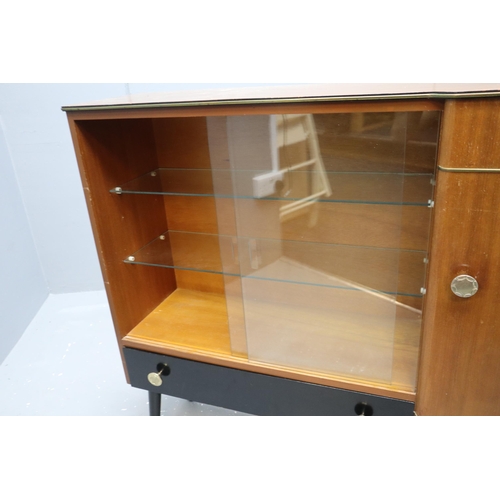 530 - A Retro One Drawer, Two Door (On Glass Sliding) Display Unit With Two Glass Shelves. Approx 11