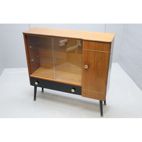 530 - A Retro One Drawer, Two Door (On Glass Sliding) Display Unit With Two Glass Shelves. Approx 11