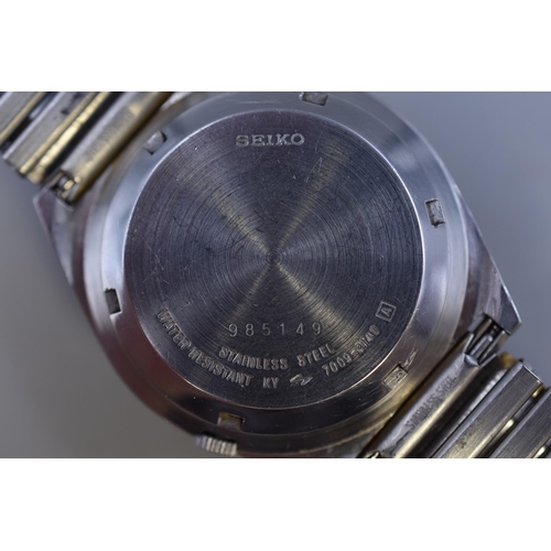 164 - Seiko 5 (7009-3140) Automatic Day / Date Gents Watch with Elasticated Bracelet (Working)