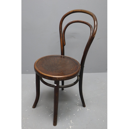 552 - Three Early 20th Century Mundus Bentwood Chairs AF