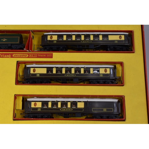 723 - Triang 00 Guage RS.3 Electric Model Train Set in Original Box