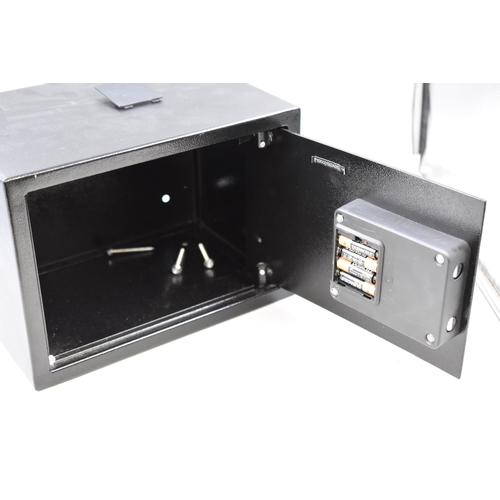 746 - A Yale Safe Metal Personal Safe, Working When Tested