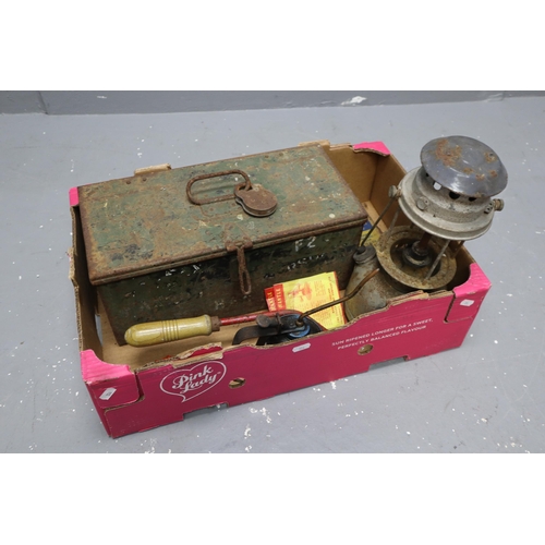 798 - Vintage Metal Storage Box (16