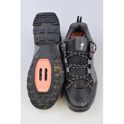 708 - Black Cycling Shoes (Size 5)