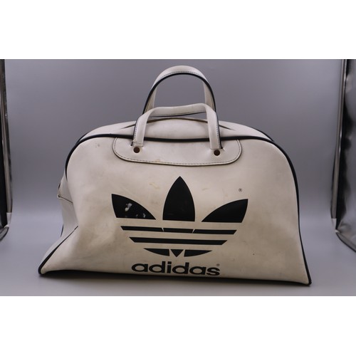 568 - Genuine Vintage Adidas Sports Bag with Working Zip approx 20