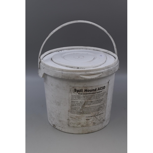 698 - Full Tub of Chemical Neutralisation Absorbant Compound