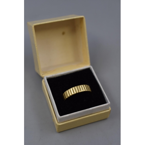 14 - Gold 18ct (Marked 750) Band Ring (Size O/P) Complete with Presentation Box