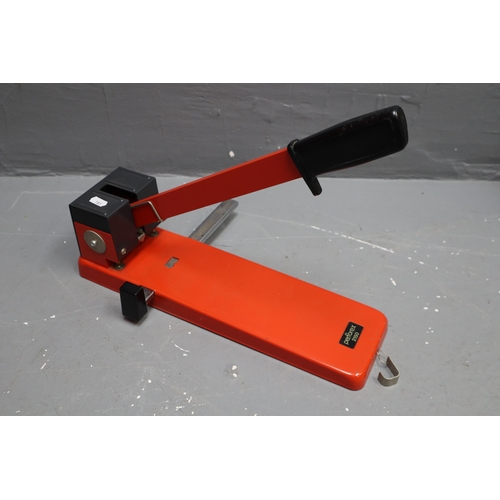 678 - Perforex 2150 Paper Hole Puncher