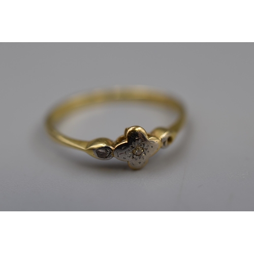 5 - Gold 18ct Diamond Stoned Ring (Size N) a/f