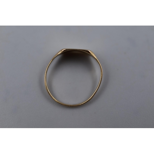 7 - A Hallmarked 9ct Gold (375) Signet Ring, Size I