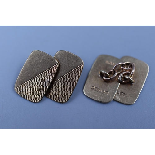 29 - A Pair of Hallmarked Birmingham 9ct Gold (375) Cufflinks