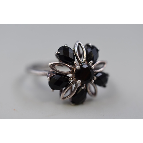 47 - Lovely Silver ( 925 ) Black Stone Flower Design Ring ( Size S.5 ) Complete With Presentatiion Box