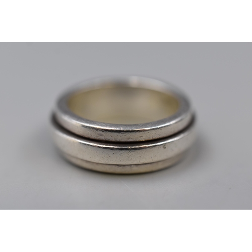 80 - Hallmarked Imported London Silver Spinner Ring (Size P)