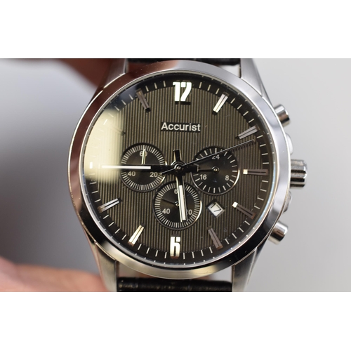 123 - Accurist Mens Watch Complete in Presentation Box