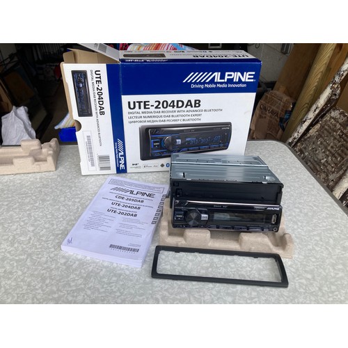 539 - Alpine UTE-204DAB car stereo, Digital, Blue tooth, face off, boxed with cage and instruction manual,... 