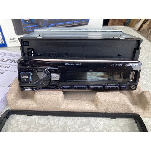 539 - Alpine UTE-204DAB car stereo, Digital, Blue tooth, face off, boxed with cage and instruction manual,... 