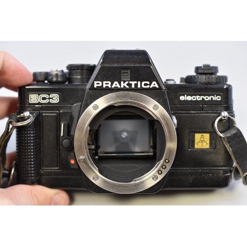 526 - Praktica BC3 electronic 35mm SLR Film Camera with a Carl Zeiss Jena 135mm Lens