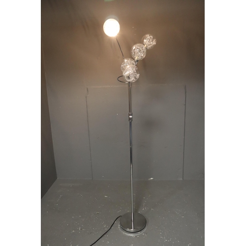 559 - Five Ball Standing Floor Light (Powers on When Tested)