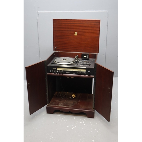 595 - A Vintage Dynatron SRX 32 Music Centre In Mahogany Cabinet, Powers On When Tested. Cabinet is Approx... 