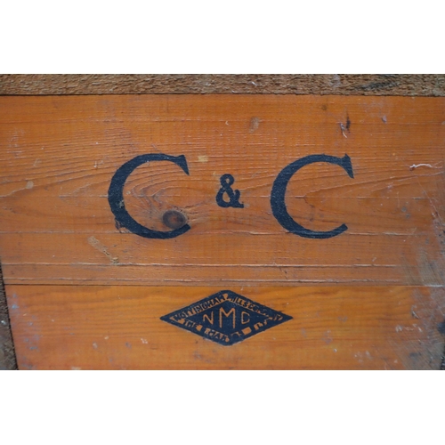 572 - A Vintage C&C Cordial Wooden 12 Bottle Crate