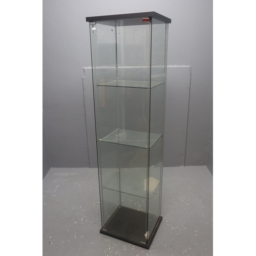 600 - Glass-Door Three Shelved Cabinet