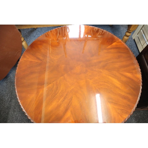 609 - Regency style, mahogany, circular drum table with four drawers and four faux drawers all with brass ... 