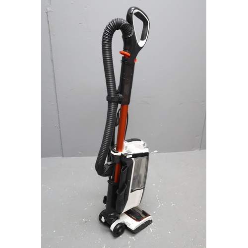 610 - Shark Lift Away Vacuum Cleaner (Powers On When Tested)