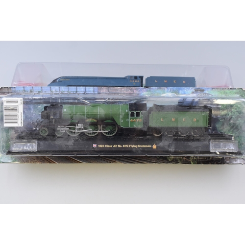 204 - Two Train Models to Include 1923 Class 'A3' No. 4472 Flying Scotsman and 1938 Class 'A4' No. 4468 Ma... 