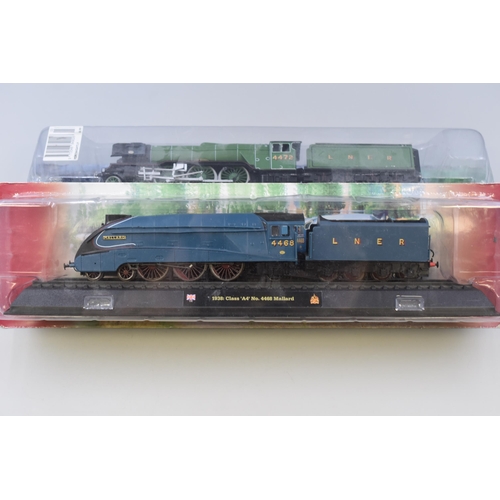 204 - Two Train Models to Include 1923 Class 'A3' No. 4472 Flying Scotsman and 1938 Class 'A4' No. 4468 Ma... 