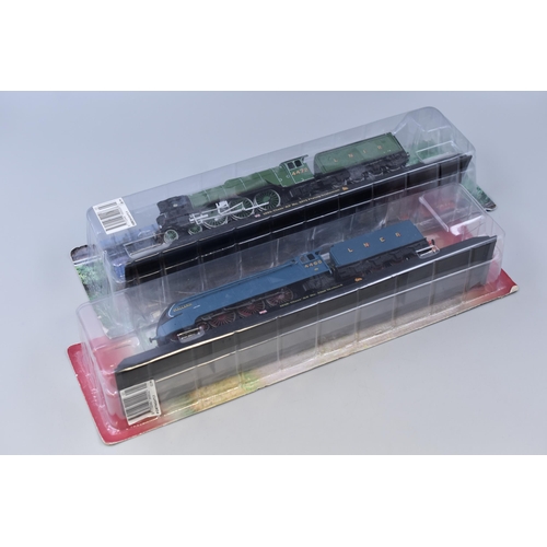 204 - Two Train Models to Include 1923 Class 'A3' No. 4472 Flying Scotsman and 1938 Class 'A4' No. 4468 Ma... 