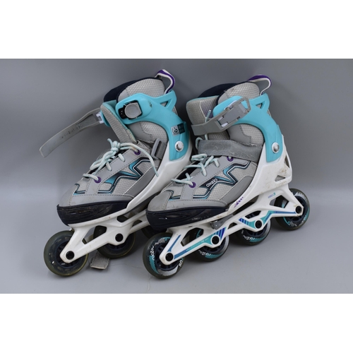 901 - Pair of OXELO Roller Skate Shoes Size 2.5 to 5