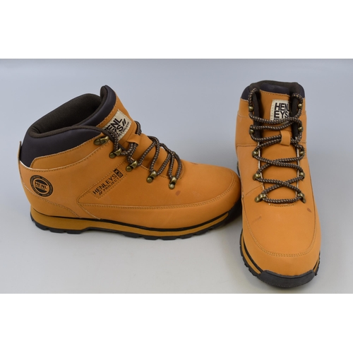 907 - A Pair of Henleys Project Deluxe (DLX) Boots, Size 8 In Honey