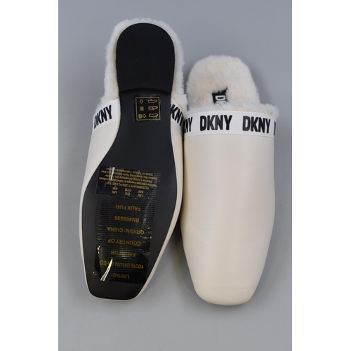 700 - New Boxed DKNY Fawn Flat Mule Shoes/Slippers (UK 4)