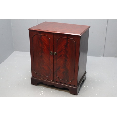 595 - A Vintage Dynatron SRX 32 Music Centre In Mahogany Cabinet, Powers On When Tested. Cabinet is Approx... 