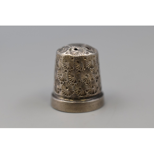 27 - A Hallmarked Henry Griffith & Sons Ltd Birmingham Silver Thimble, Circa 1923