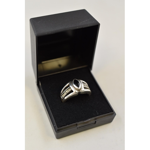 108 - Silver 925 Black Teardrop Design Ring Complete with Presentation Box