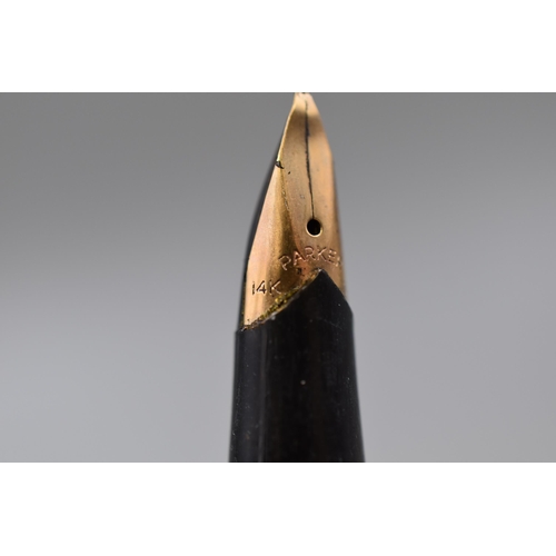 293 - 14K Parker Fountain Pen Complete in Presentation Box