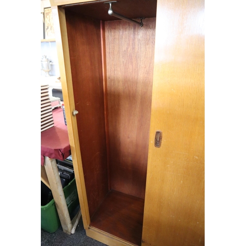 581 - Mid century dressing table/wardrobe unit with sliding wardrobe door and four drawers with mirror and... 